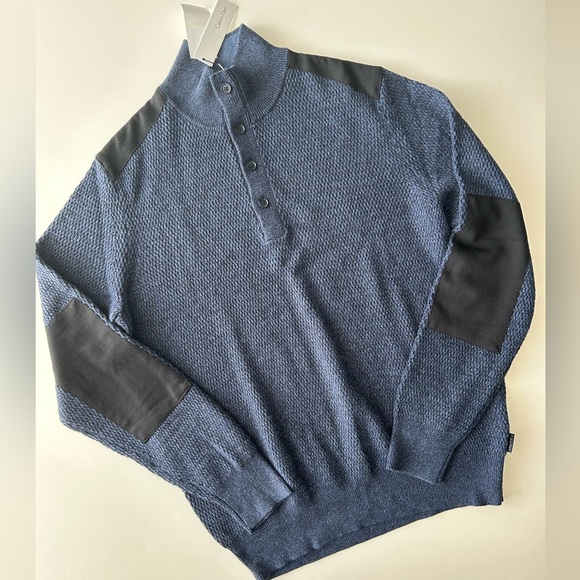 Calvin Klein NWT Men’s Button Neck Midnight Blue Sweater - Picture 1 of 3